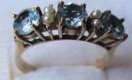 Genuine Aquamarines and Seed Peals in 9ct Gold Ring.