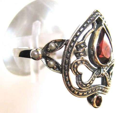 925, Sterling Silver & Genuine Quality Garnets and Seed Peals Ring