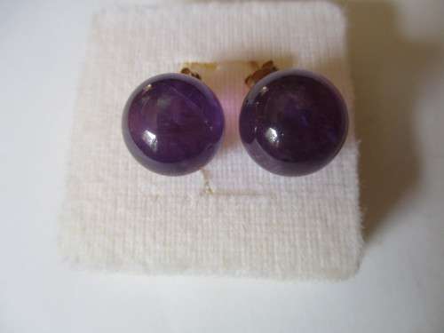 Genuine Amethysts in 14 ct Yellow Gold Earrings