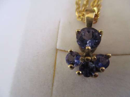 9ct Solid Yellow Gold and Genuine Tanzaites Pendant