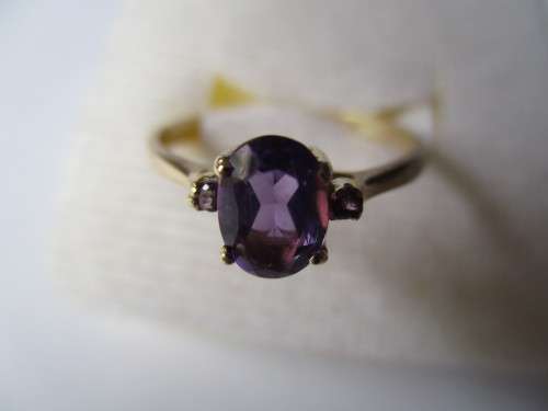 9ct Solid Yellow Gold & Genuine Amethysts Ring