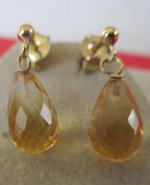 9 ct Yellow Solid Gold and Genuine Drop Cirtne Earrings