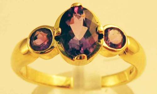 9ct Solid Yellow Gold and Genuine Amethysts Ring