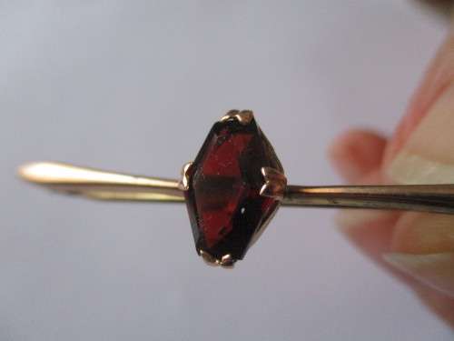 Vintage 9ct. Gold and Garnet Brooch