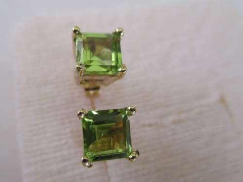 14ct Solid Yellow Gold and Genuine Peridot Earrings