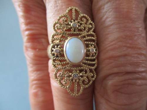 Big & Beautiful 9ct Solid Yellow Gold with Genuine Opal and Diamonds Ring