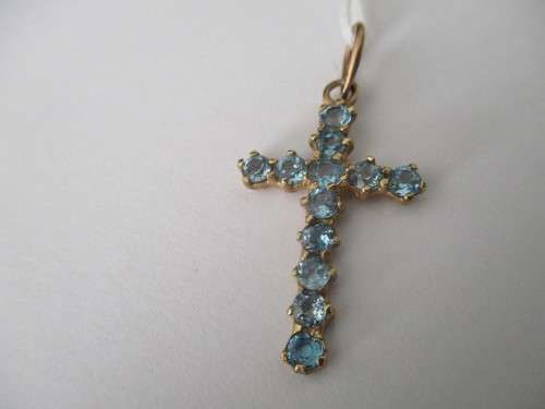 9ct Yellow Gold and Blue Topaz Pendant / Cross