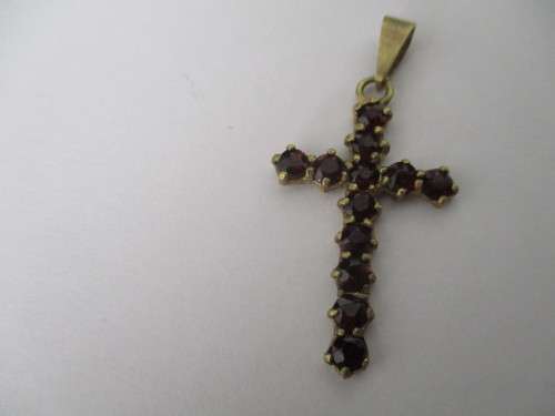 9ct. Solid  Gold and Genuine Garnests Pendant/ Cross