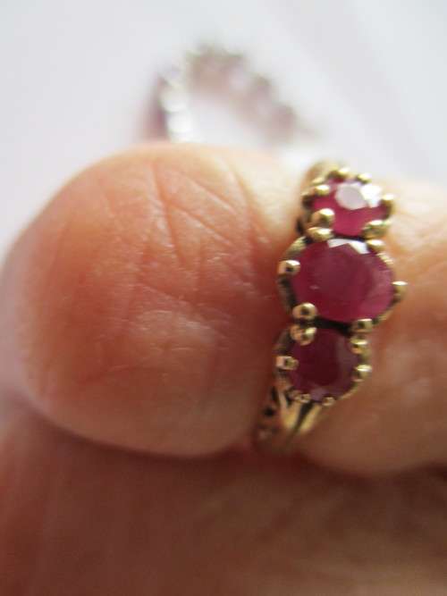 Solid 9ct Yellow Gold and Genuine Rubies Ring