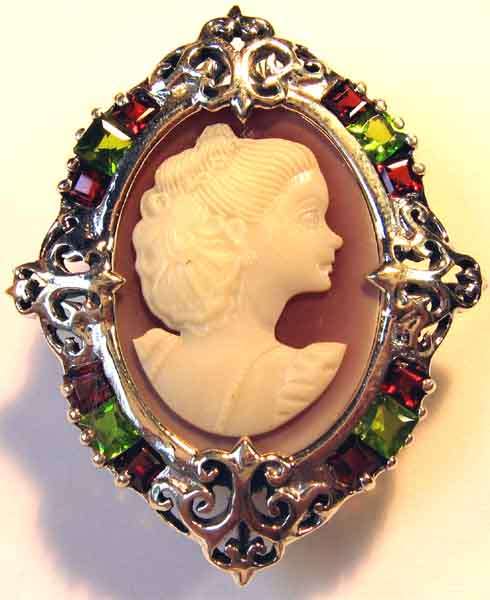 Beautiful " Lady Cameo " in Sterling Silver Pendant and Brooch.