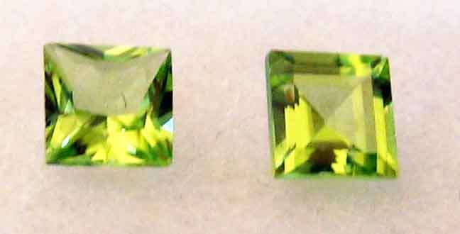 1 Lot, 2 pieces of 4.50 x 4.50 mm Square cut Peridot, T. W. 0.94 ct.