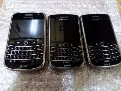 Blackberry Bundle - Ideal for Collectors - 3 phones for the price of 1