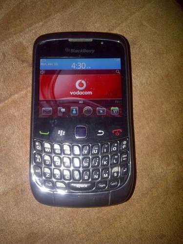 BLACKBERRY 9300