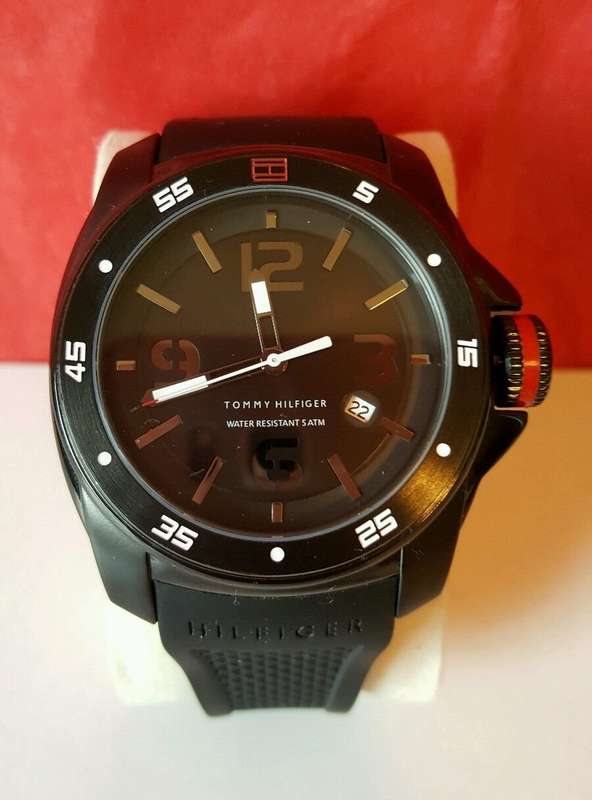 **AUTHENTIC**TOMMY HILFIGER® MENS COOL BLACK SPORT WATCH