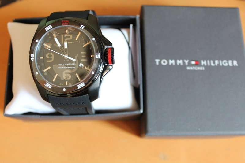 **AUTHENTIC**TOMMY HILFIGER® MENS COOL BLACK SPORT WATCH
