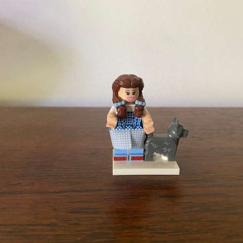 LEGO The Movie 2 Wizard of OZ Collectible Minifigure - Dorothy Gale & Toto