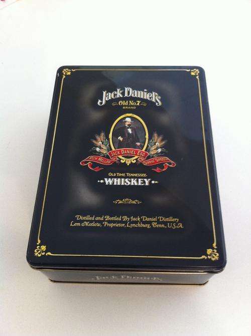 Jack Daniels 750ml in collectors tin with glasses