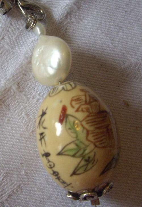 Unique hand-painted Chinese bead cellphone/bag charm