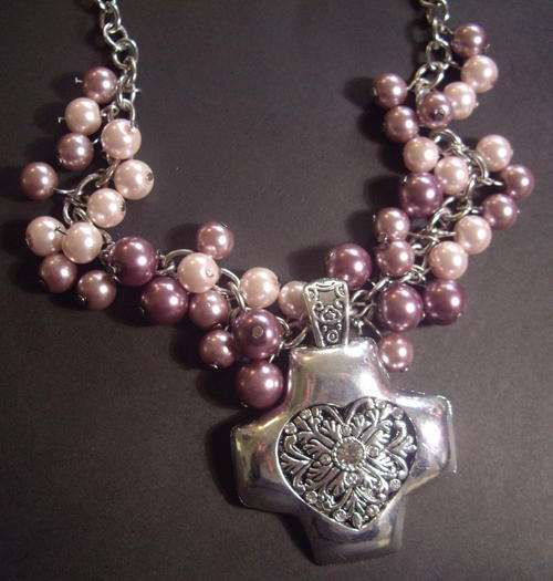 Shades of dusty rose.... necklace with chunky pendant.