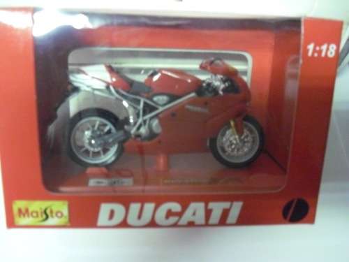 DUCATI 999s