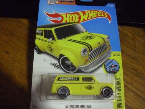 Hotwheels - 67 AUSTIN MINI VAN