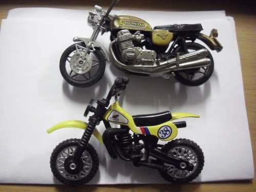 Vintage Motorbikes (Honda)