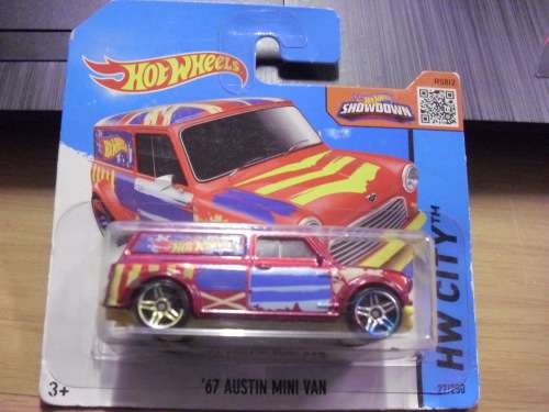 Hotwheels - 67 AUSTIN MINI VAN