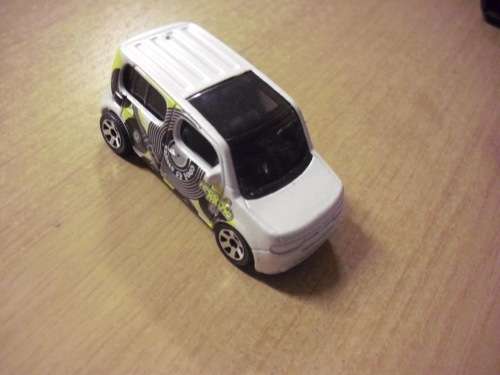 Matchbox -  NISSAN CUBE