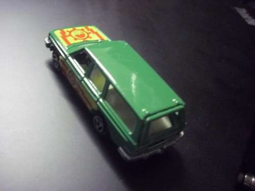 MAJORETTE - VOLVO 245 DL