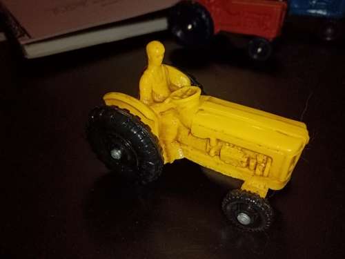 TOMTE LARDAL - TRACTORS - LOT OF 3 (colour variations) and 1 Trailer