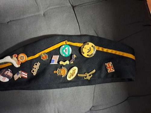 SA AIRFORCE BERET WITH VARIOUS PINS