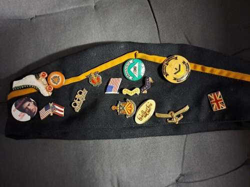 SA AIRFORCE BERET WITH VARIOUS PINS