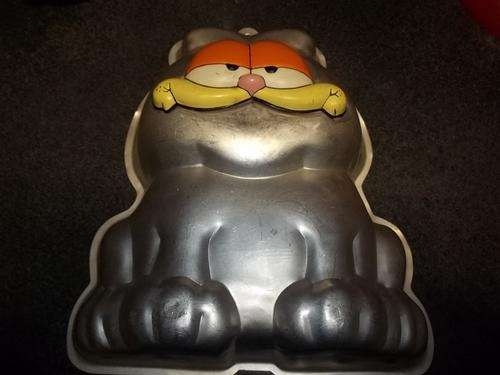 Garfield Cake pan