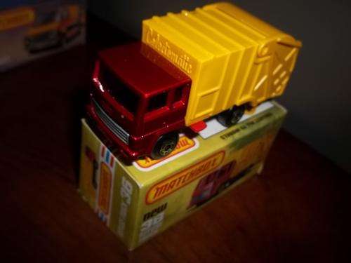 Matchbox no 36 - refuse truck