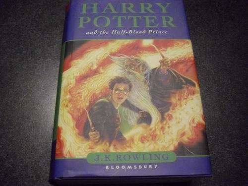 HARRY POTTER Books - Lot of 2