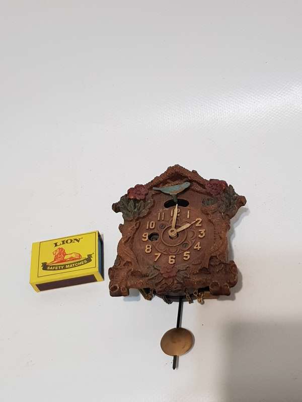 Columbia time miniature cuckoo clock