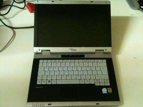 Fujitsu siemens amilo pro V3405