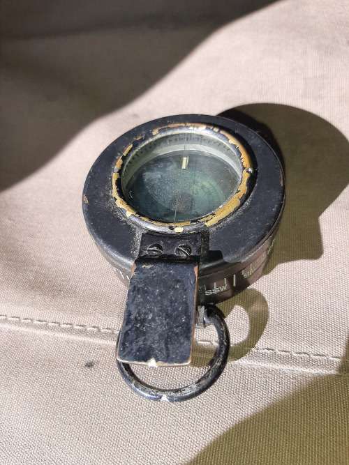 Mark lll british 1942 officers prismatic compass