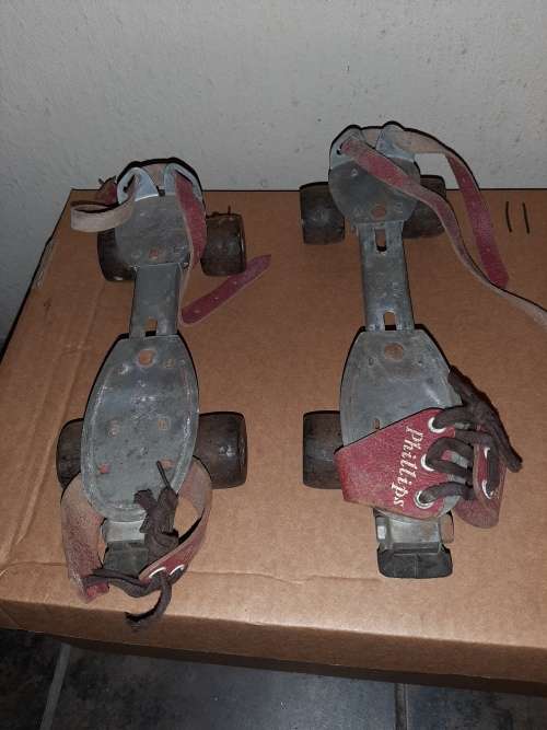 Roller skates strap ons
