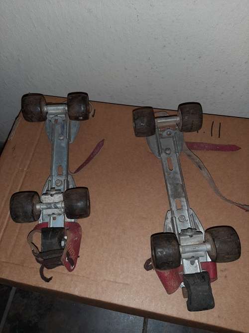 Roller skates strap ons