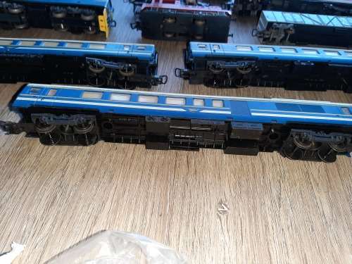 model trains x 12