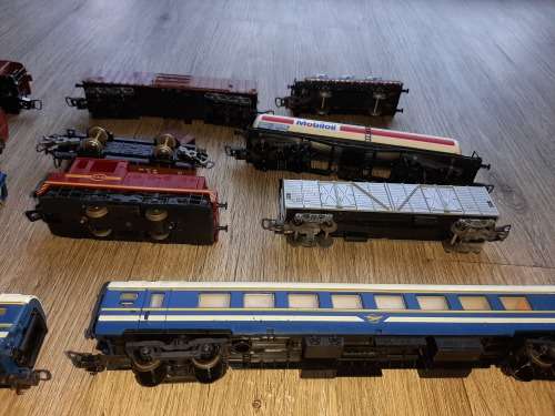 model trains x 12