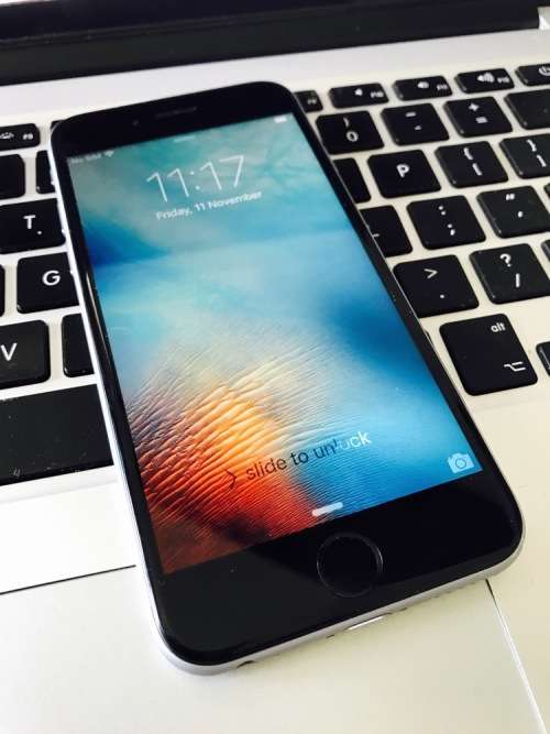 Apple iPhone 6s 16gb Space Gray (Local Stock) - Apple warranty until 1 June 2017!