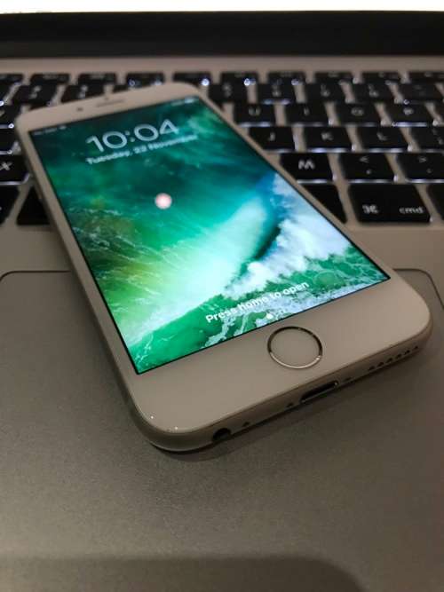 *Mint* Apple iPhone 6s 16gb Silver - Apple Warranty until 27 Feb 2017