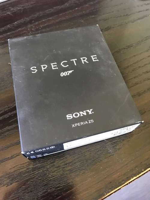 Sony Xperia Z5 Spectre (007 Edition) - Glass Cracked