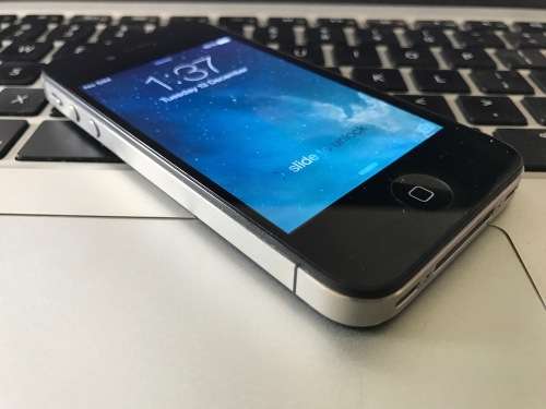 Apple iPhone 4s 16GB Black