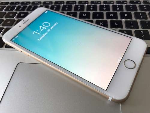 Near-Mint Apple iPhone 6s Plus 128GB Gold