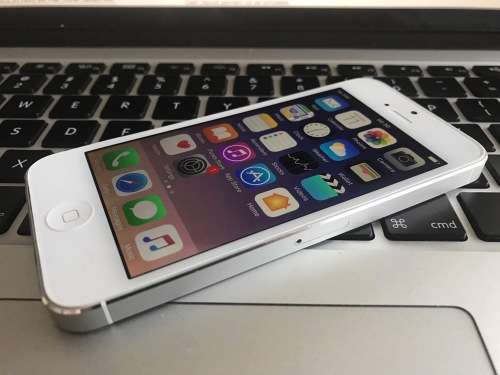 Apple iPhone 5 16GB Silver