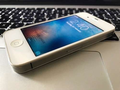 Apple iPhone 4s 8GB White (CPO)