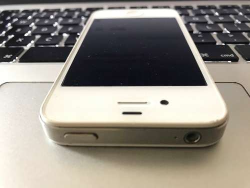 Apple iPhone 4s 8GB White (CPO)